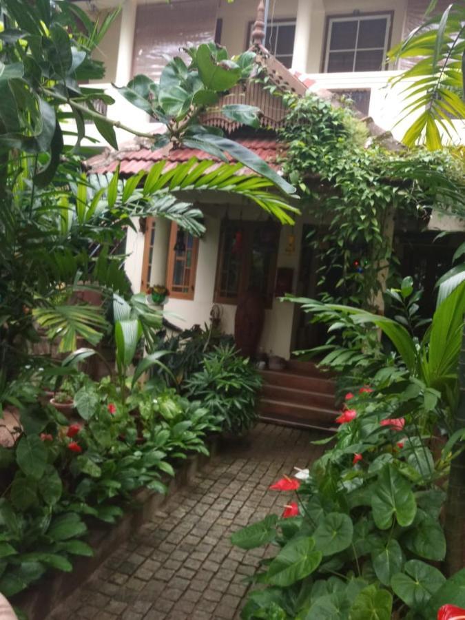 Heavenly Homestay Kochi Екстер'єр фото